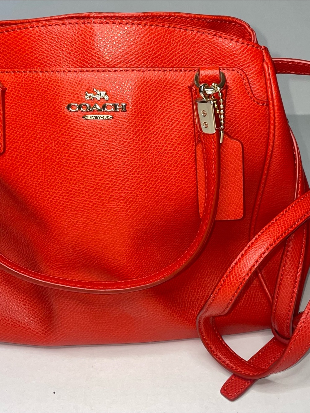 Authentic Coach Small Kelsey Pebble Leather Satchel Red Crossbody - Picture 1 of 6